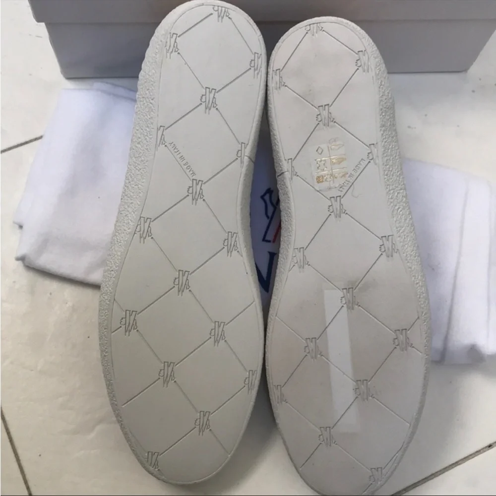 Moncler women’s sneakers size 39 - Picture 8 of 9